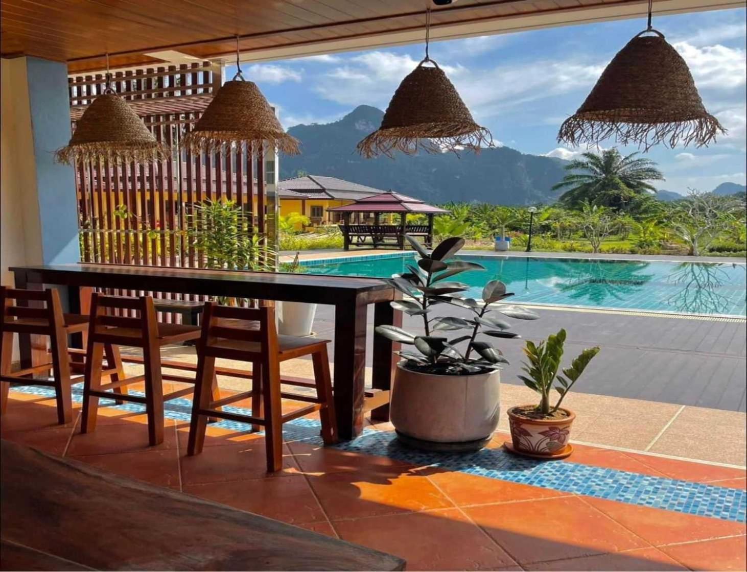 Capital O 75518 Baan Rose Resort Ao Luk エクステリア 写真